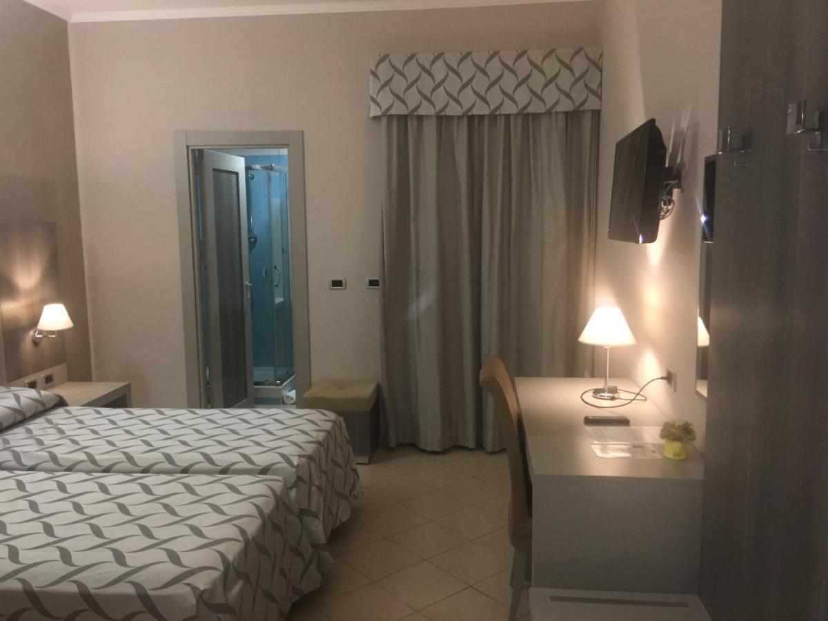 Hotel Niagara カタンザーロ エクステリア 写真