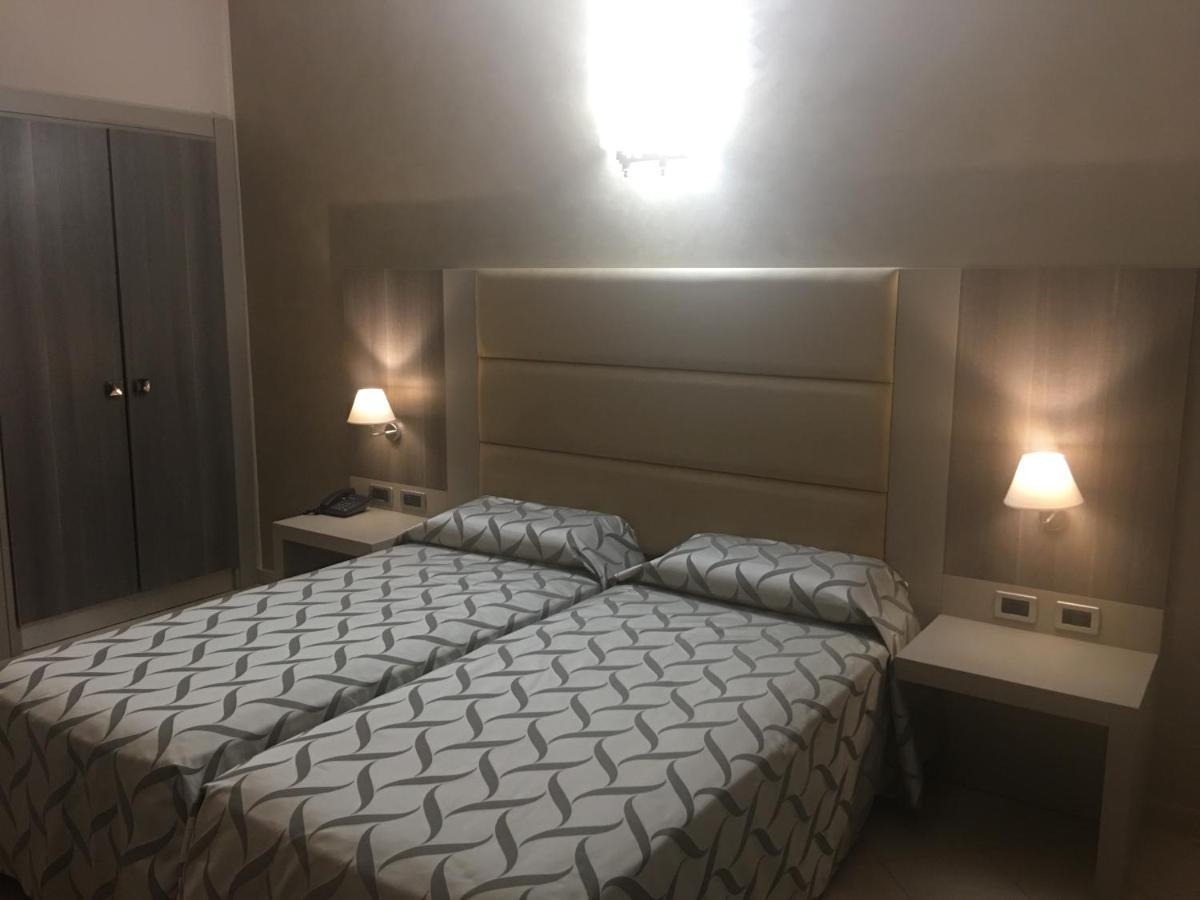 Hotel Niagara カタンザーロ エクステリア 写真